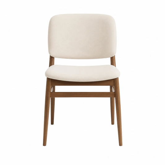 Silla tapizada beige con estructura de madera maciza